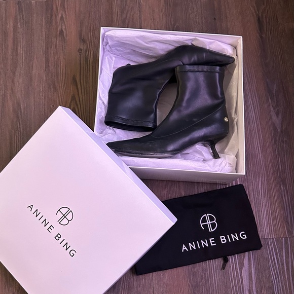 Anine Bing Shoes - ANINE BING WOMENS BLACK HILDA HEELED BOOYS SIZE 38/ 8 INCLUDES BOX & DUSTBAG